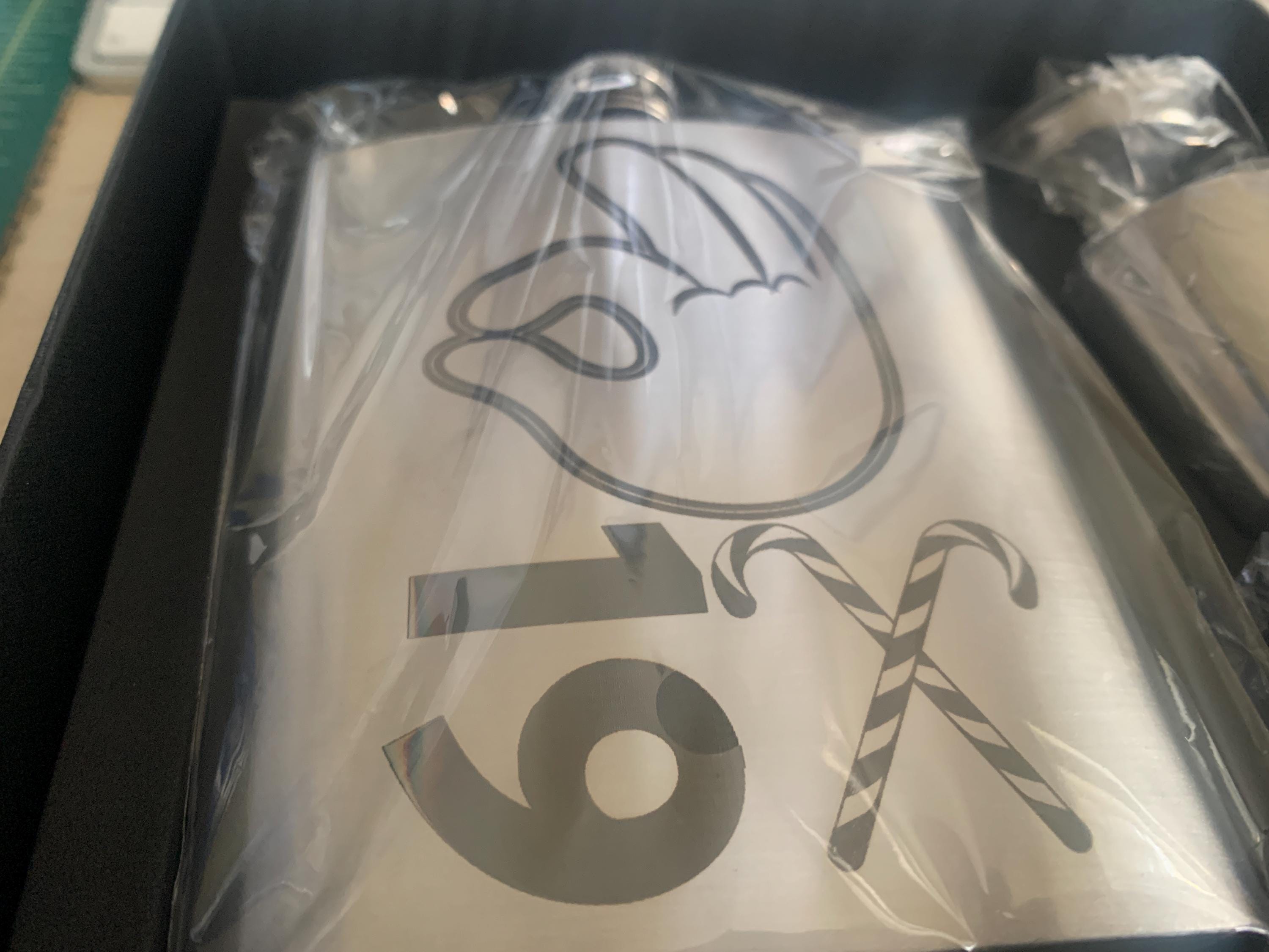 Kappa Flask Set with Shot cups