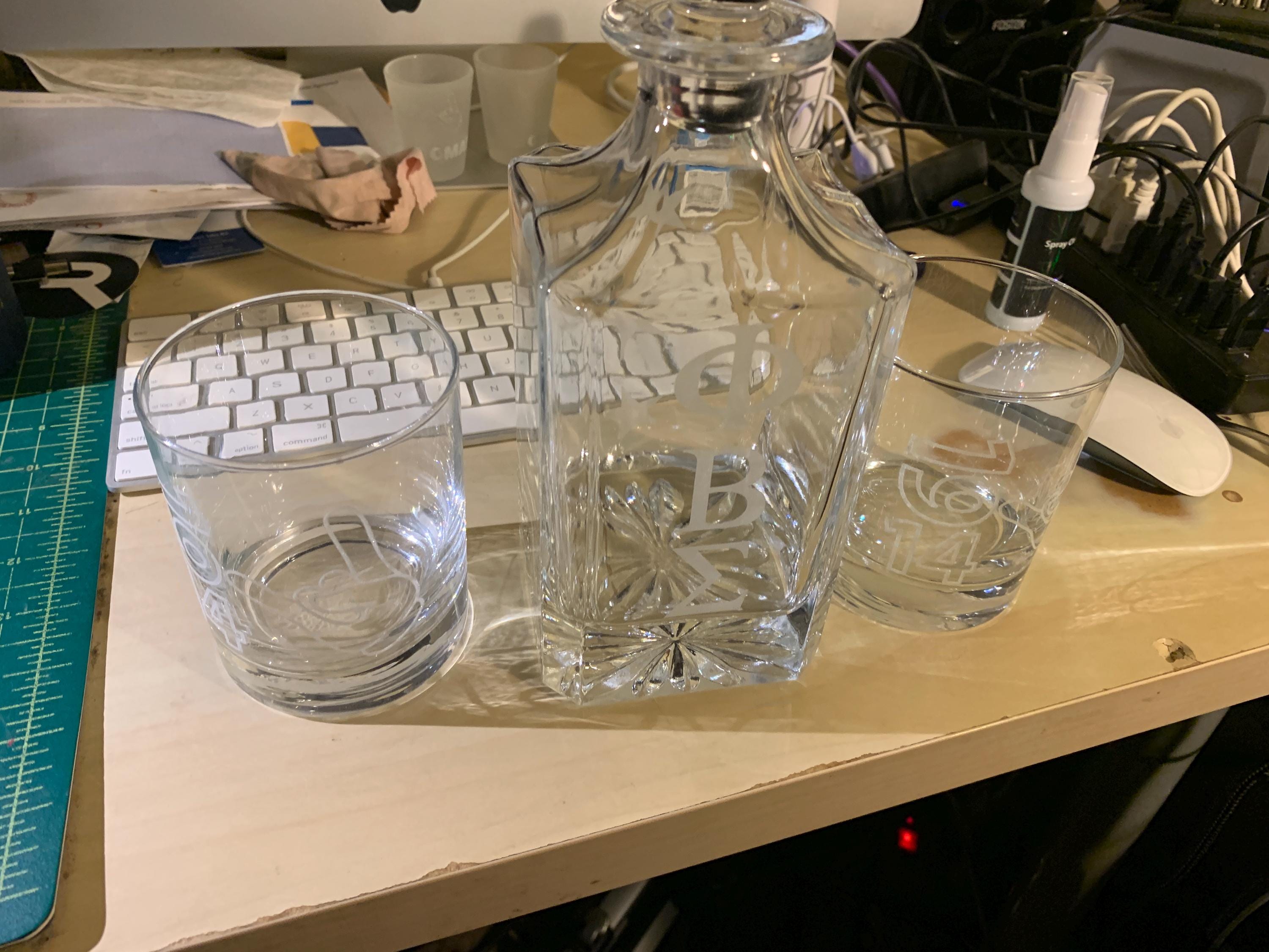 PBS Whisky Decantor And 2 Whisky Glasses
