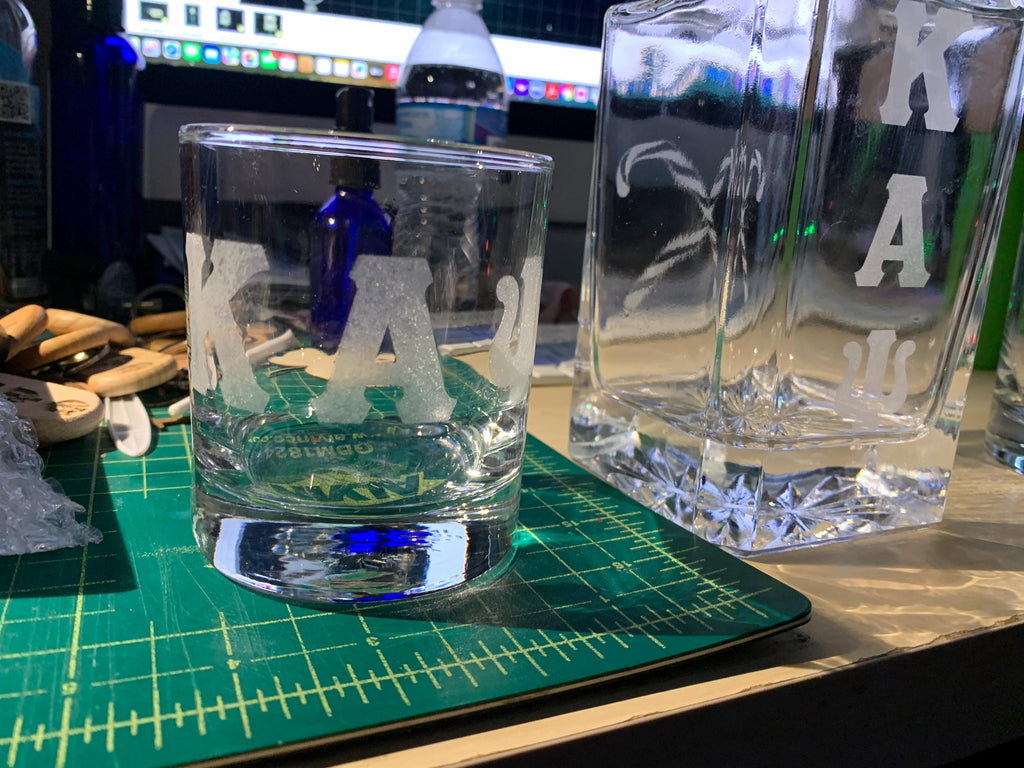 Kappa Whisky Decantor And 2 Whisky Glasses