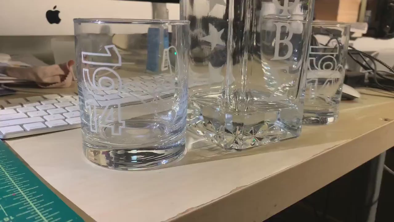 PBS Whisky Decantor And 2 Whisky Glasses
